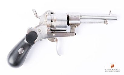 null Revolver à broche système Lefaucheux , fabrication liégeoise, calibre 7 mm,...