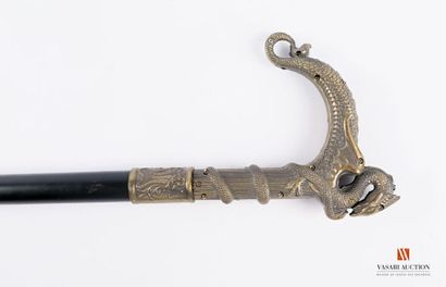 null System cane, dragon-shaped handle, metal shaft, 49,5 cm blade, LT 90 cm, 20th...