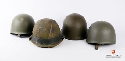null Armée française : casques lourds modèle 51 kakis, 2 exemplaires, casque modèle...