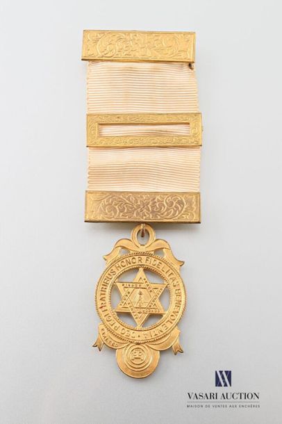null Médaille de poitrine de Compagnon en métal doré avec ruban du rite de l'Arche...