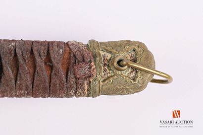 null Shin-gunto, 67,5 cm blade, brass tsuba with cherry blossom motif, fuchi and...