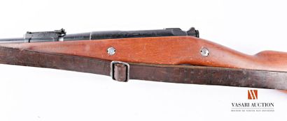 null Fusil réglementaire Berthier type 1907-15, tonnerre marqué « St Etienne Mle-M-16»...