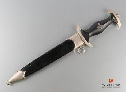 null Dague modèle 1933, poignée noire comportant aigle et pastille, lame de 22 cm,...