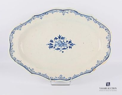 null Martres Tolosane, attributable to. 
Earthenware dish with blue monochrome decoration...
