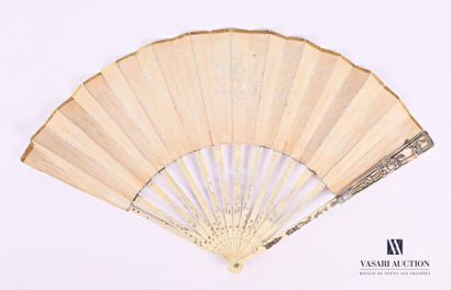 null Folded fan, the paper sheet decorated in its center with a gallant scene in...