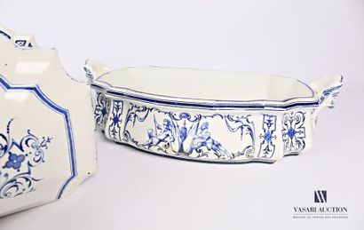 null BORDEAUX - Jules Vieillard Manufacture de
Important fine earthenware fountain...