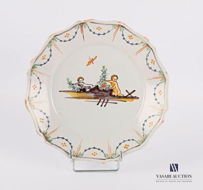 null Nevers- 18th Earthenware plate with polychrome decoration in the center of cherubs...