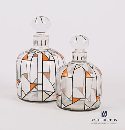 null BACCARAT - BALLET André (1885-1959)
Deux flacons couverts en cristal à décor...