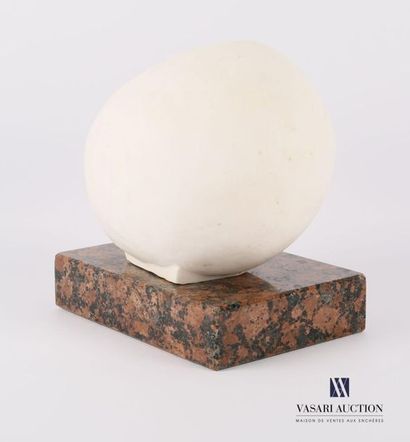 null Modern school
Head 
Patinated plaster
Marble counter-base
Top. 22 cm - Width:...
