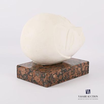 null Modern school
Head 
Patinated plaster
Marble counter-base
Top. 22 cm - Width:...