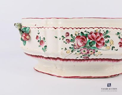 null Lunéville attributed to, 18th century 
Soup tureen without its lid, decorated...