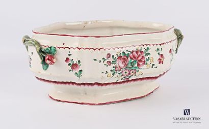 null Lunéville attributed to, 18th century 
Soup tureen without its lid, decorated...