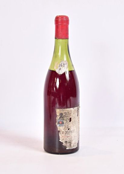 null 1 bouteille	CLOS VOUGEOT mise Dom. Marchard de Gramond 		1964
	Et. à moitié...