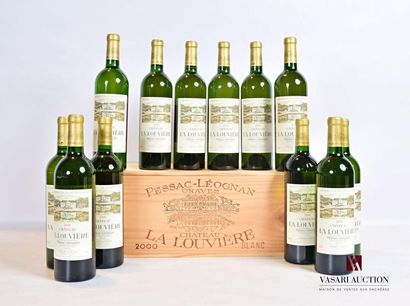 null 12 bouteilles	Château LA LOUVIÈRE	Graves blanc	2000
	Et. excellentes. N : 5...