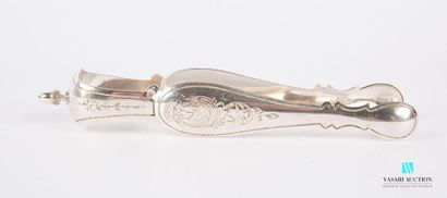 null Silver sugar tongs, the arms of moving shape orlélé of nets are embellished...