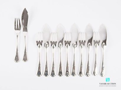 null Suite of six silver plated metal fish cutlery, the violin and tri-lobed handle...