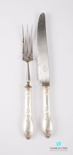 null Cutlery service cutlery, silver metal handles decorated with fillets and decorated...