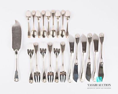 null Suite of six fish cutlery and nine teaspoons in silver plated metal, the handle...