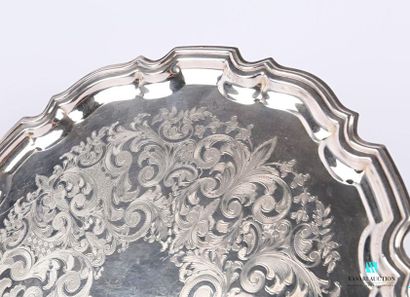 null Silver plated metal tray, round shape, the edge is bordered with a net, the...