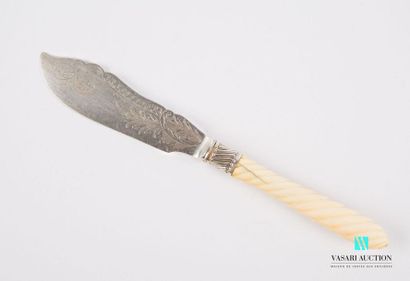 null Butter knife, Turkish style blade in silver plated metal engraved with foliage...