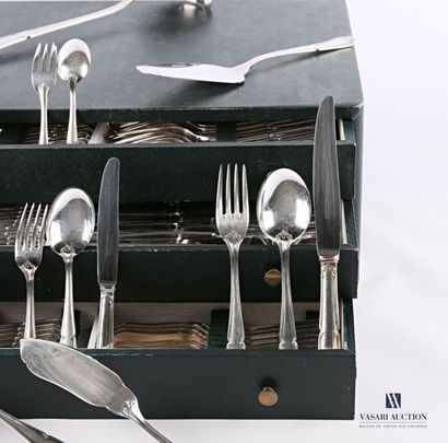 null Household silver-plated metalware, handles decorated with foliage scrolls and...