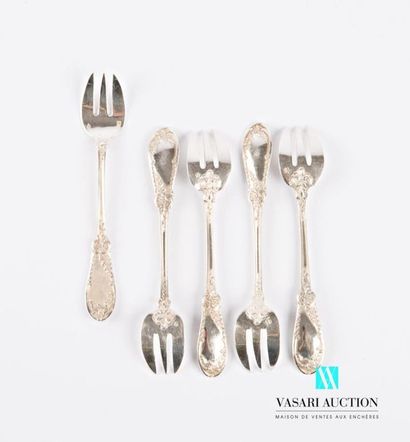 null Set of five silver oyster forks, the handle decorated with nets, waves and leaf...