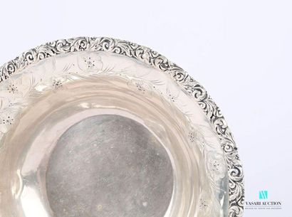 null Salad bowl in 925 sterling silver, round shape with engraved decoration of a...