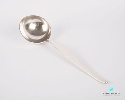 null Silver plated metal ladle, plain handle
Goldsmith: Francois Frionnet
(wear and...