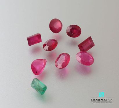 null Lot comprising eight treated rubies and one emerald 
Ruby weight: 3.35 g 
Emerald...