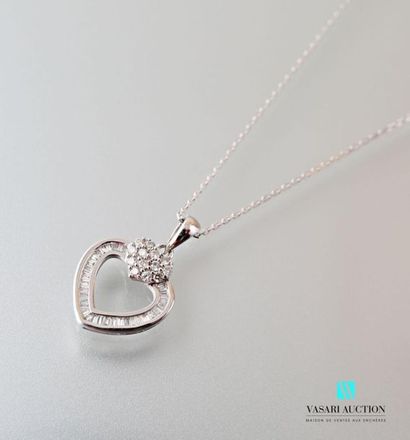 null Heart pendant and its chain, white gold 750 thousandths, the openwork pendant...