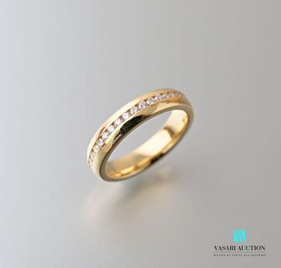 null Jeweler's Bachet, wedding ring "A way to love" in 750 thousandths yellow gold...