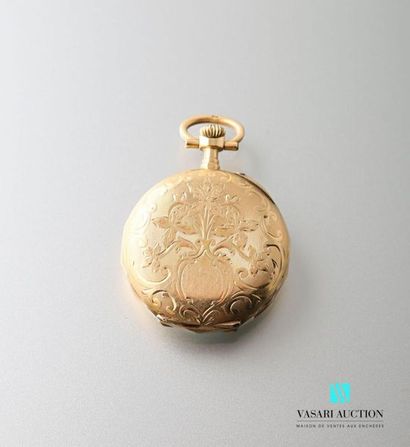null Watch with 750 thousandths yellow gold necklace, back guilloché and chiselled...