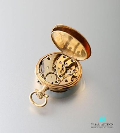 null Watch with 750 thousandths yellow gold necklace, back guilloché and chiselled...