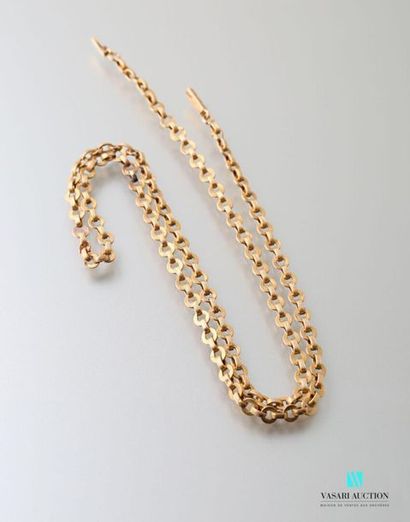null Gold chain 750 thousandths of the 19th century, flat round links and alternating...
