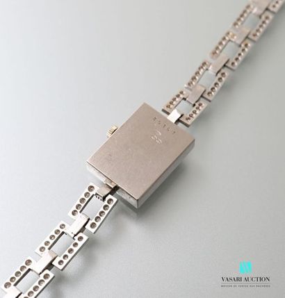  Audemars Piguet, montre bracelet de dame en or gris 750 millièmes. Boitier rectangulaire,...