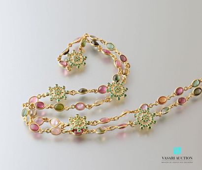 null Long necklace in vermeil decorated with multicoloured oval tourmalines alternating...