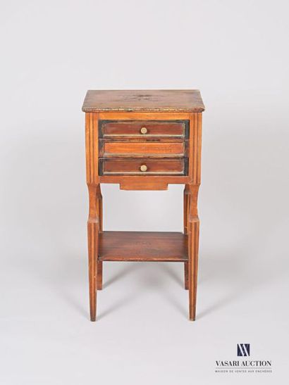  Bedside table in wood and wood veneer, the front has three drawers, one of which...
