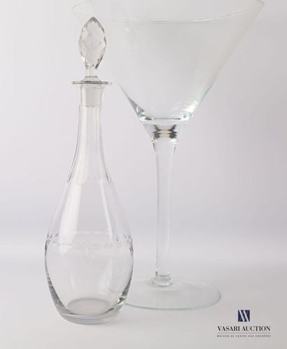null Glass set consisting of a baluster-shaped glass carafe, neck decorated with...