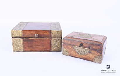 Wooden box in natural wood decorated with...