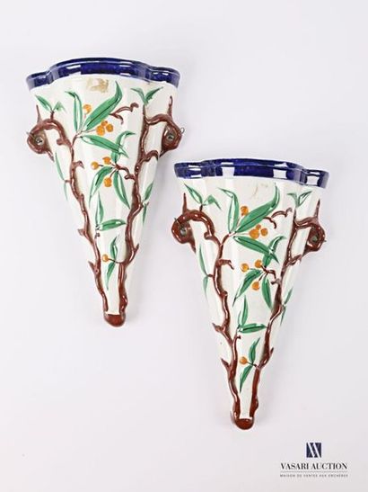 null Pair of polychrome earthenware sconce vases with fruit branches decoration 
20th...