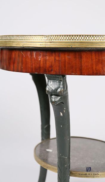 null Pedestal table in mahogany veneer and blackened wood, the round top is darkened...
