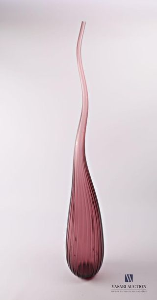 null SALVIATI
Vase soliflore modèle Aria en verre de couleur mauve translucide de...