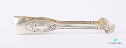 null Silver sugar tongs 800 thousandths, the arms decorated with nets are surmounted...