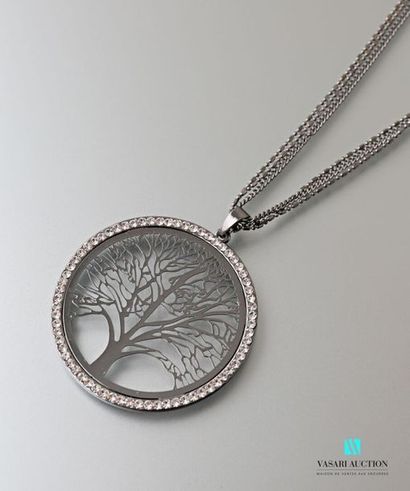 null Black openwork metal pendant showing a tree hemmed with rhinestones, the chain...