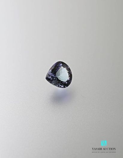 null Tanzanite poire sur papier de 2,33 carats avec son certificat GIA du 14 janvier...