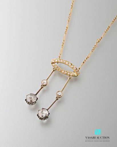 null Neglected necklace in 750 thousandths yellow gold, alternating mesh chain holding...