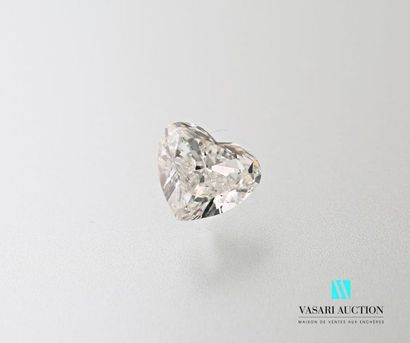 null Diamond on paper heart cut of 1,36 carat with its certificate HRD of July 10,...