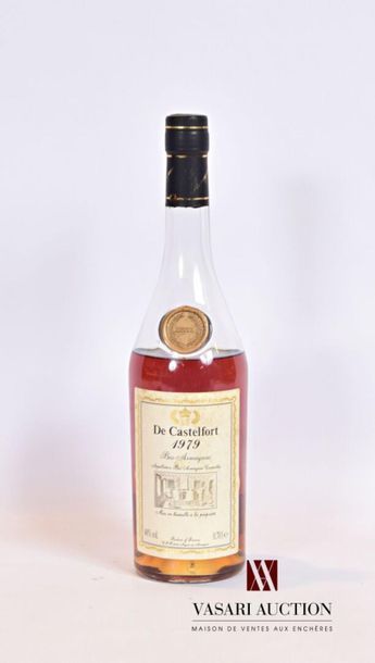 null 1 bottleBAS ARMAGNAC Extra mise De Castelfort1973
70 cl - 40°. Bottled in February...