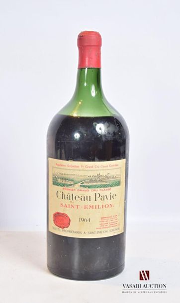 null 1 double mag	Château PAVIE	St Emilion 1er GCC	1964
	Et. un peu fanée et tachée....