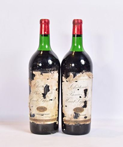 null 2 magnums Château BEAU SITE HAUT VIGNOBLE St Estèphe CB 1970
And. faded, stained,...